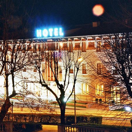 Hotel Berga Park Exterior photo