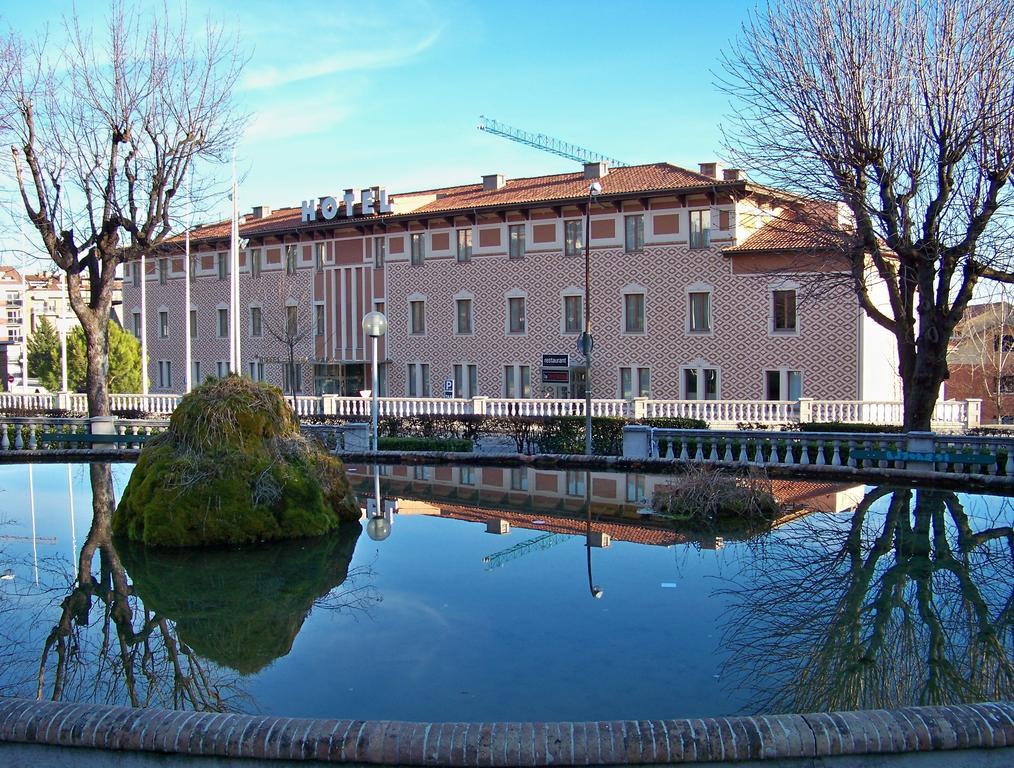 Hotel Berga Park Exterior photo